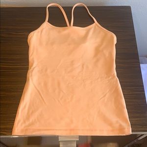 Lulu lemon top  size 6